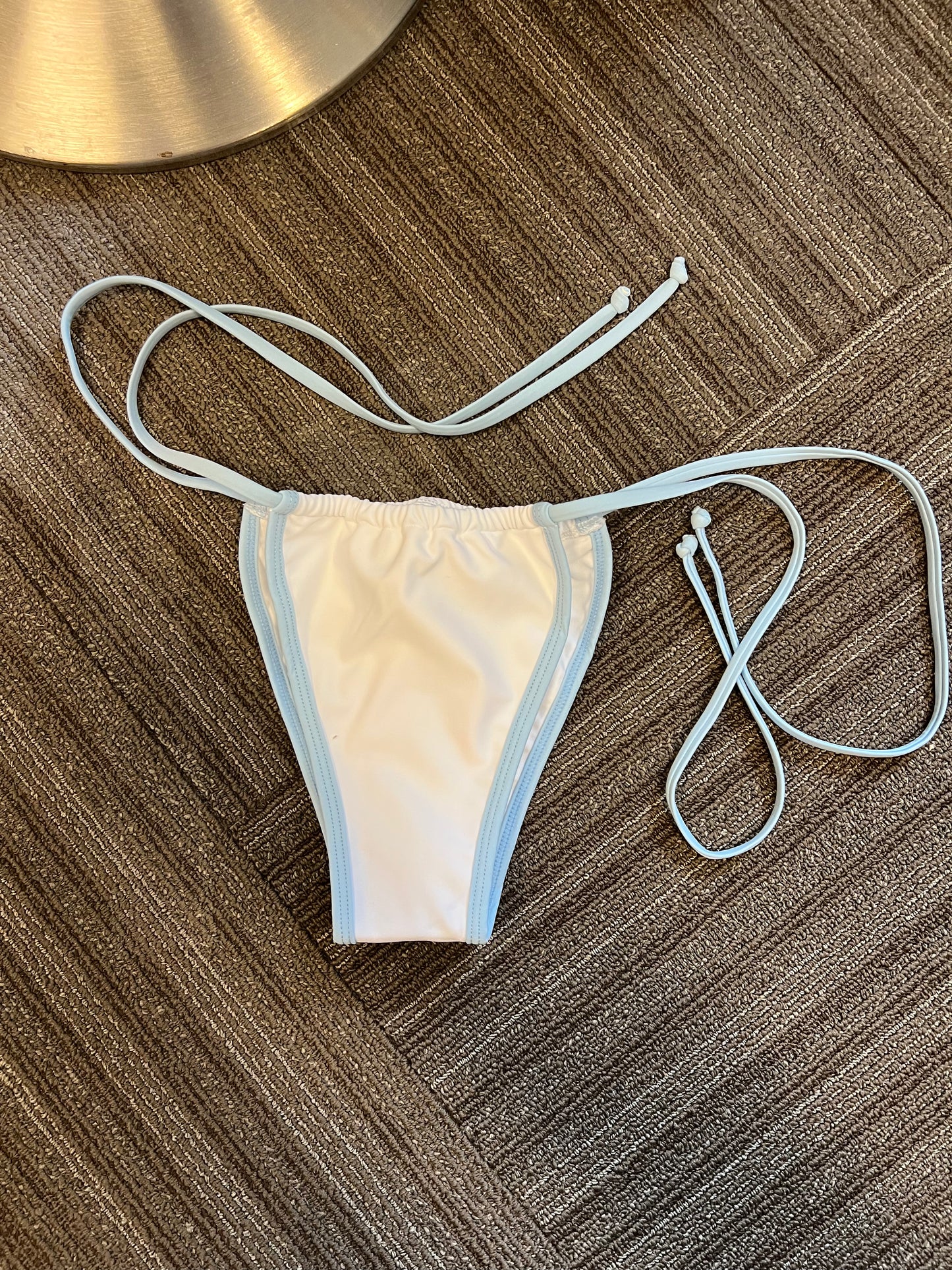 Coconuts design Bottom