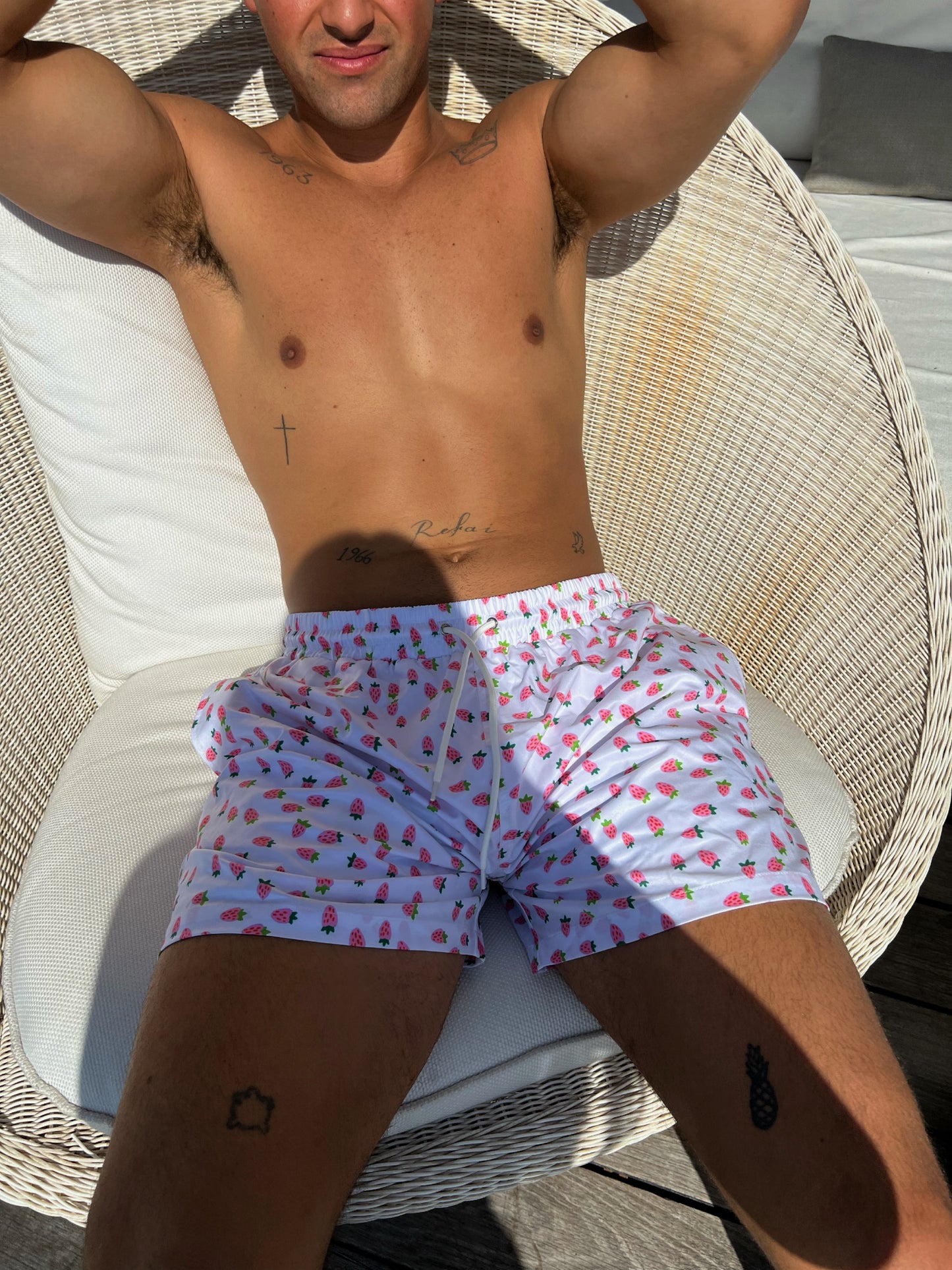 Strawbaby Short