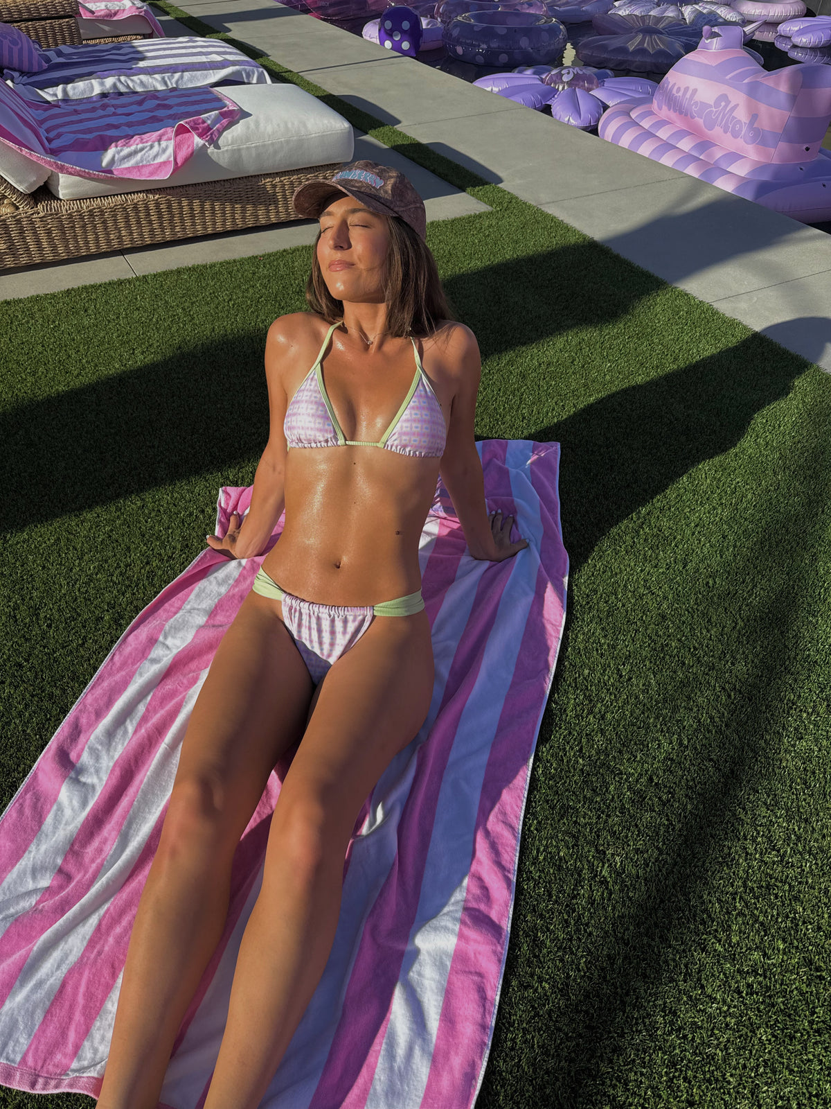 Lucky Charm Bottom