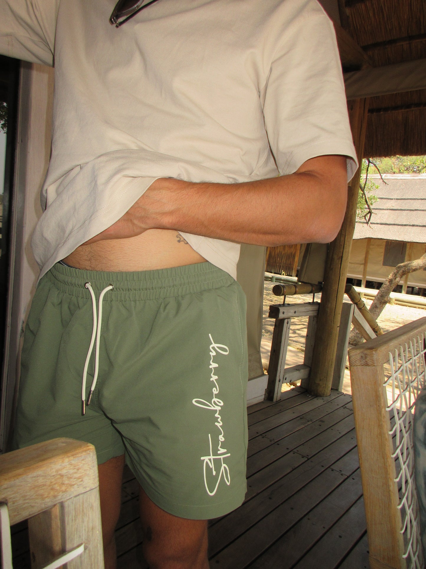 The Bronco Short, the perfect blend of style and comfort for men this summer. Crafted in a versatile khaki green, these swim shorts are designed to complement any look effortlessly. Their subtle color makes them ideal for beach outings or casual gatherings. Featuring a secure fit and practical pockets, The Bronco Short ensures you stay comfortable and stylish whether you're swimming or lounging. Elevate your summer wardrobe with these essential shorts that combine functionality and modern design!