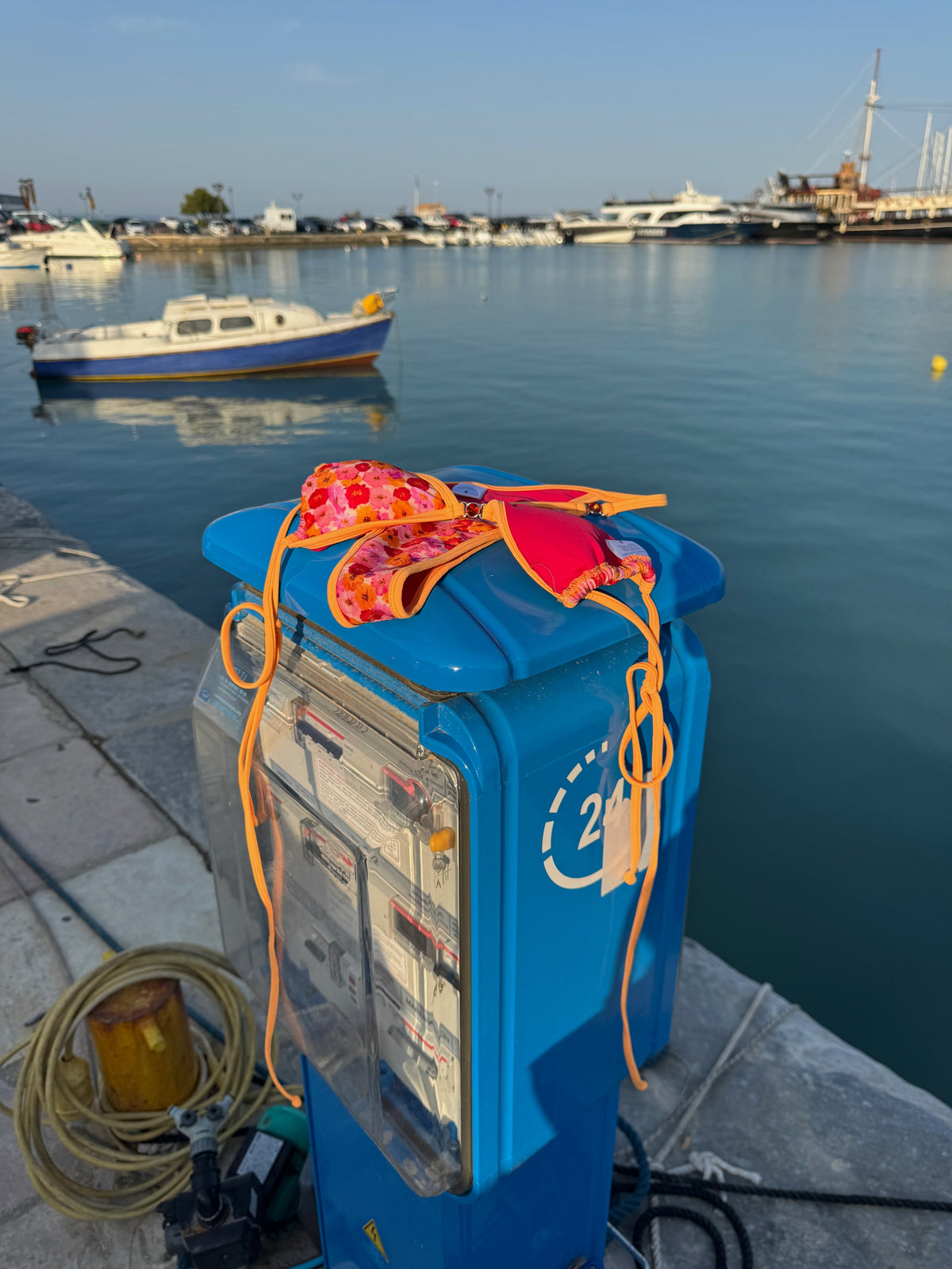 Sunset Soda Top