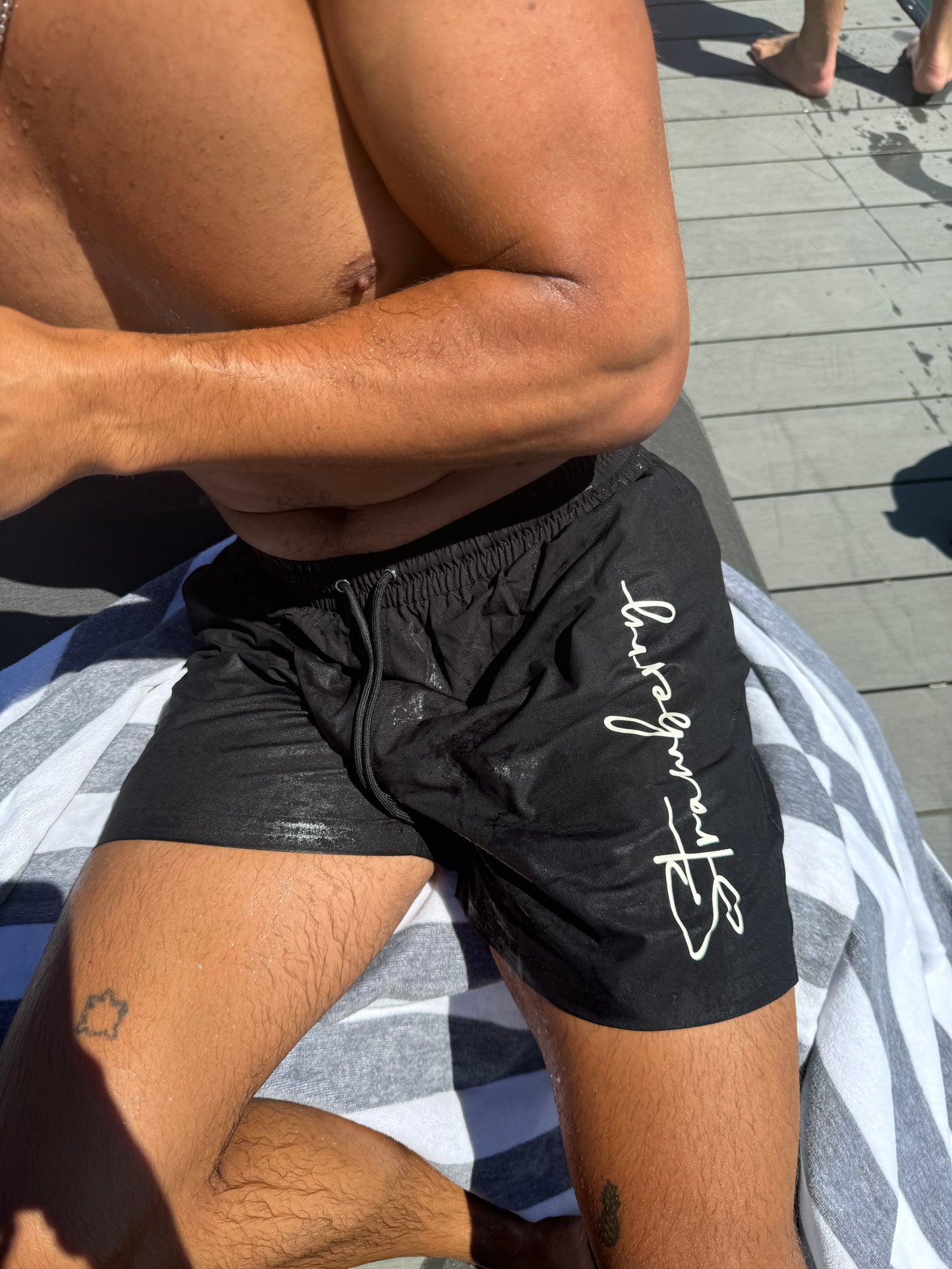 Milos Short