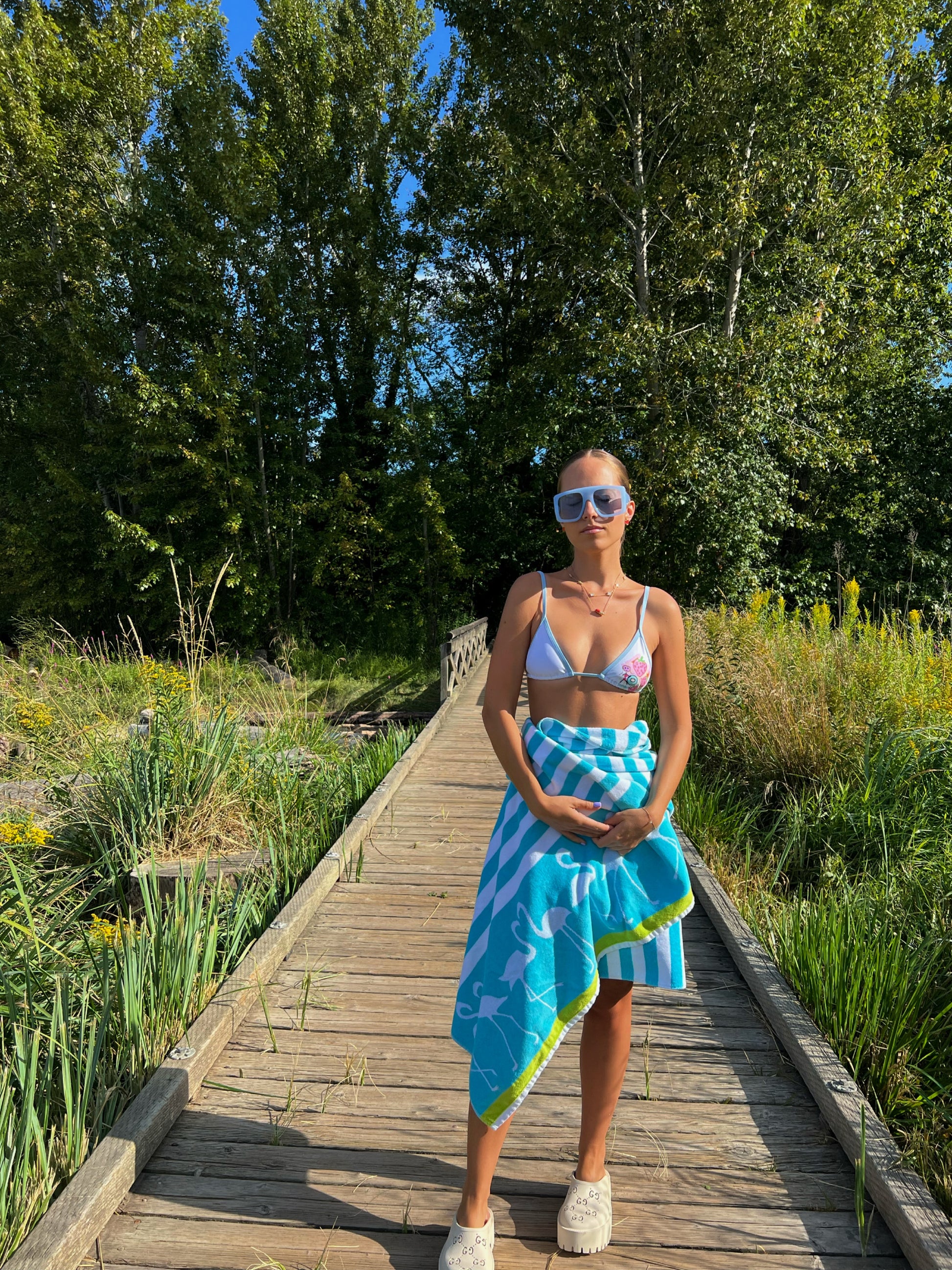 Coconuts design Top