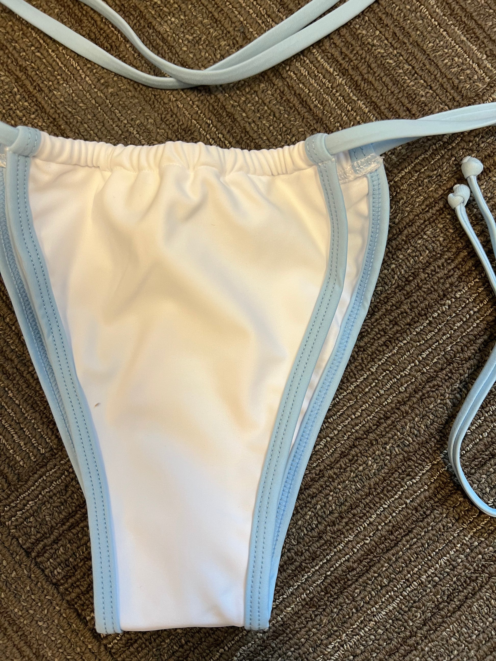 Coconuts design Bottom